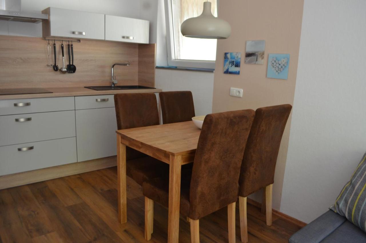 Ferienwohnung Kutter Im Schiffehaus Schillig Exterior foto